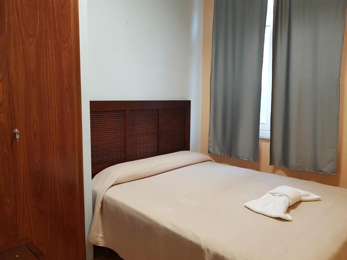 Albergue A Ponte Ribadeo Luaran gambar